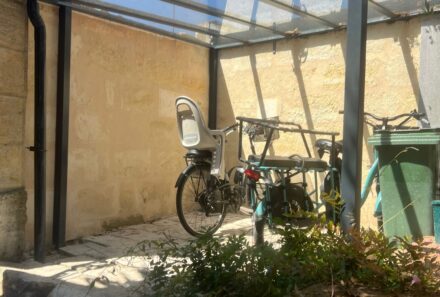 Abri vélo métal et verre sur mesure