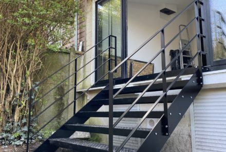Escalier extérieur sur mesure.