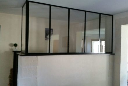 Verrière d’intérieur d’angle sur mesure